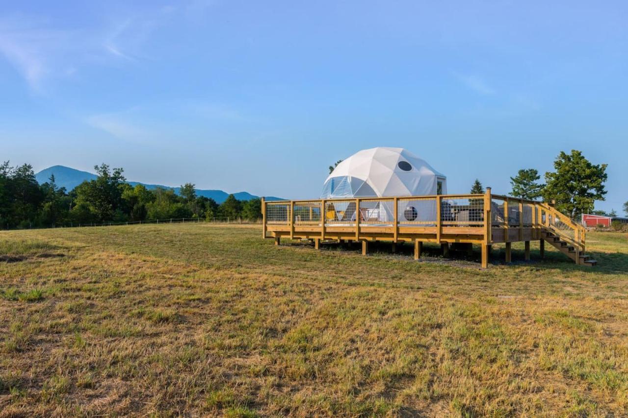 Gasthaus Tranquil Dome At Faraway Camp Luray Exterior foto