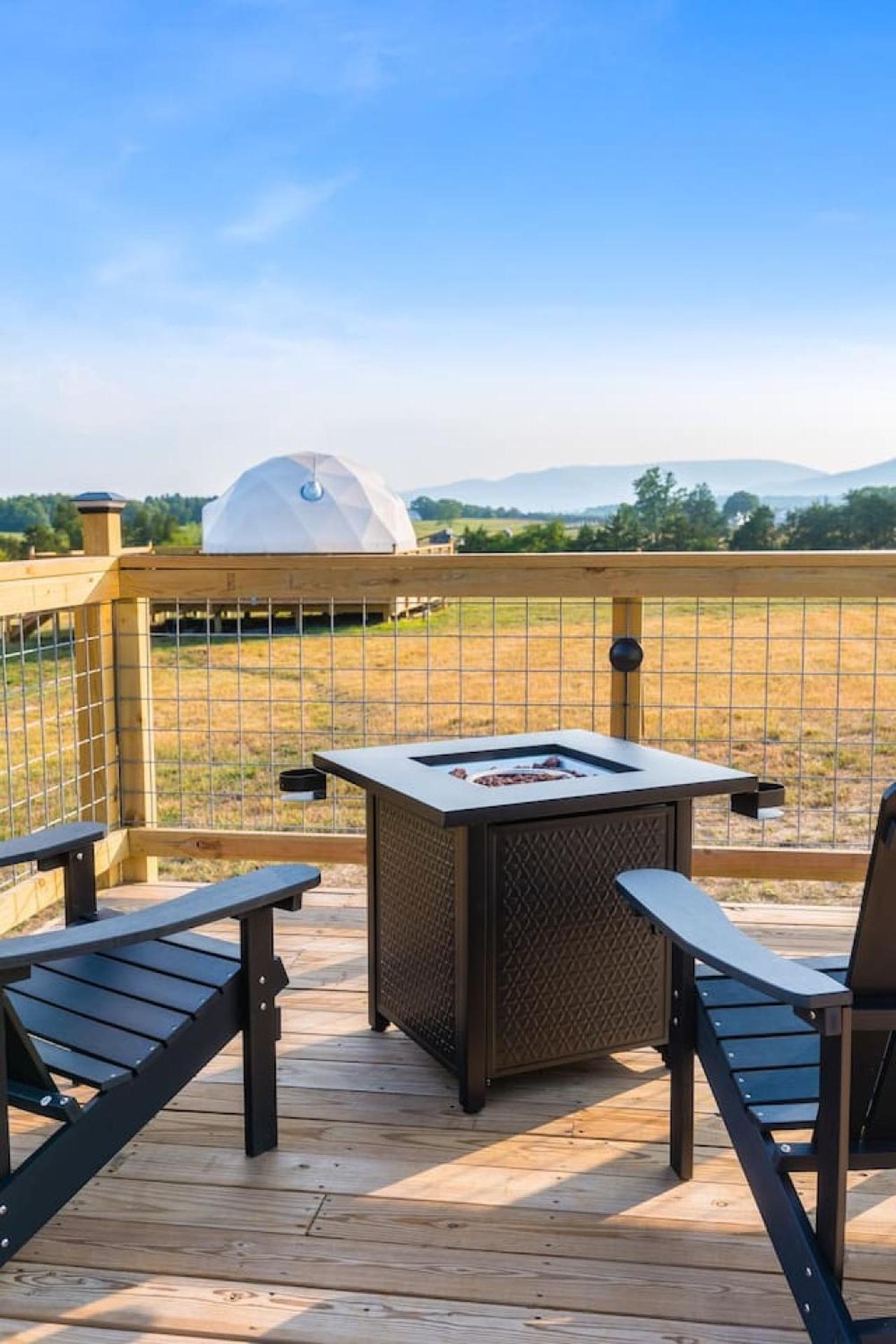 Gasthaus Tranquil Dome At Faraway Camp Luray Exterior foto