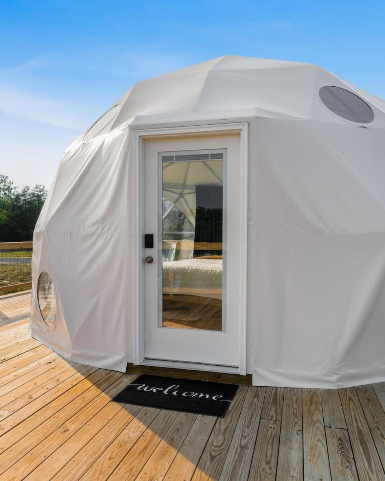 Gasthaus Tranquil Dome At Faraway Camp Luray Exterior foto